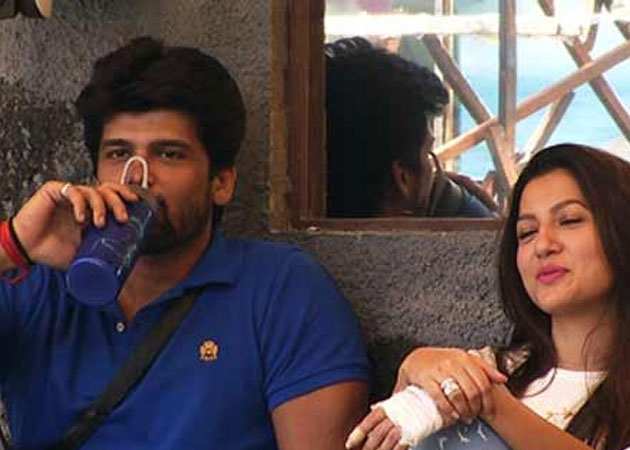 Kushal Tandon dismissed, Gauhar Khan walks out of <i>Bigg Boss 7</i>