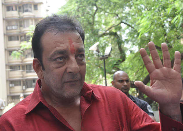 Sanjay Dutt applies for extension for leave