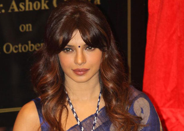 Priyanka Chopra supports crusade against cancer