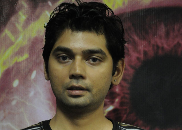 Vivek Mishra eliminated from <i>Bigg Boss 7</i> in surprise eviction