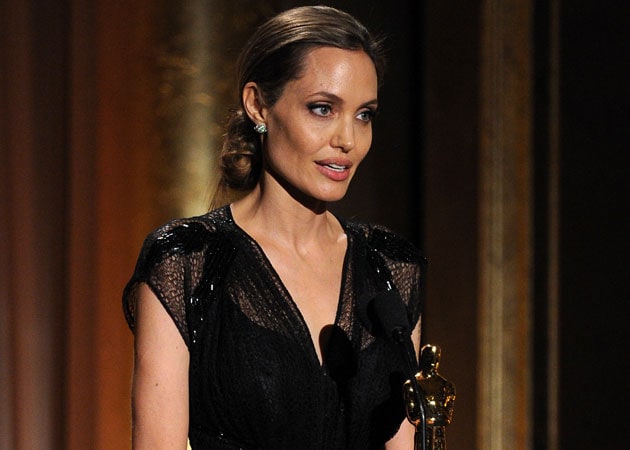 Angelina Jolie honoured with humanitarian award