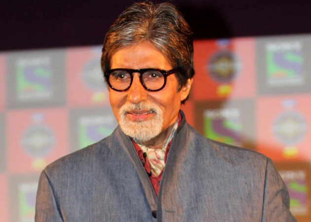 Amitabh Bachchan enjoys Goa's carefree world