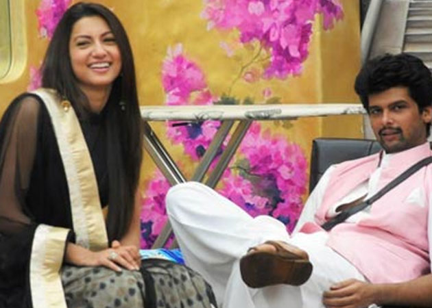 Kushal Tandon to propose to Gauhar Khan in <i>Bigg Boss 7</i>