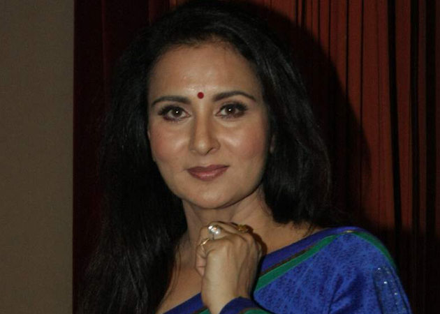 Poonam Dhillon to play mom-in-law on television show