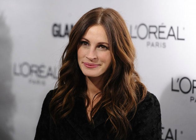 Julia Roberts was asked to remove freckles
