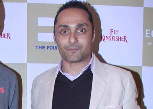  Rahul Bose's hands full with four films