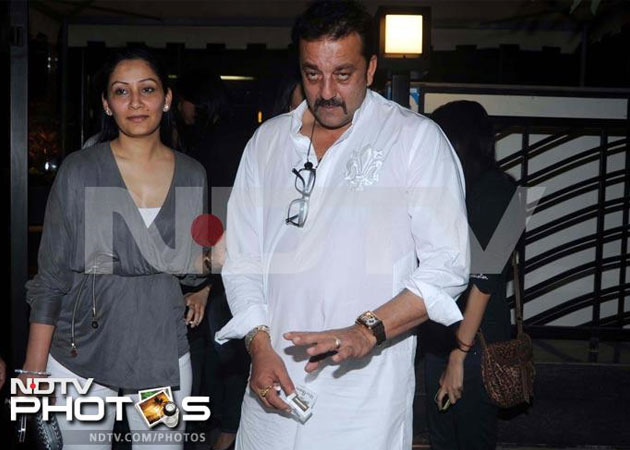 Sanjay Dutt's wife Maanyata admitted to hospital for tests