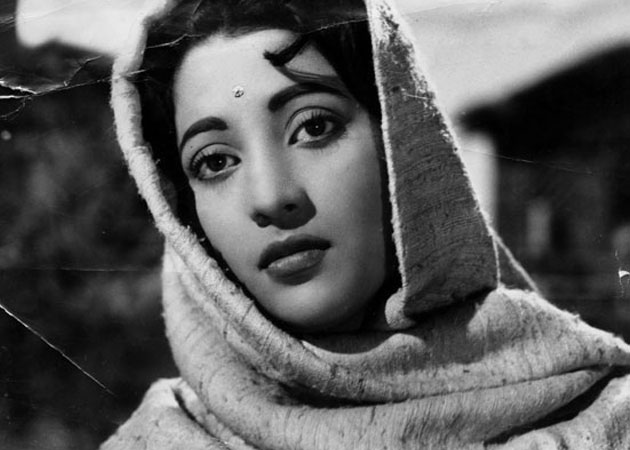 Suchitra Sen's ashes immersed in Ganga