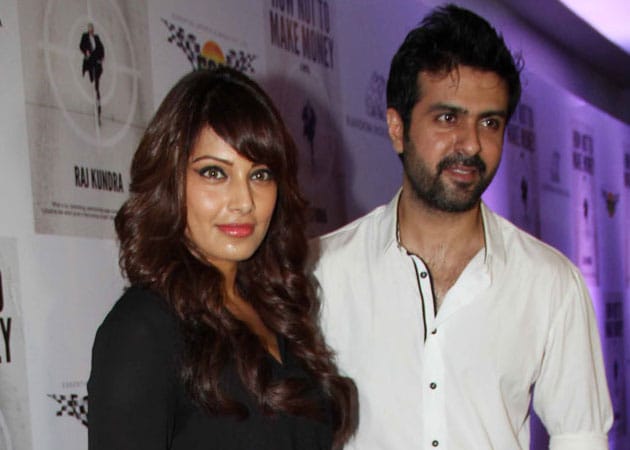 Bipasha Basu: Harman and I are a couple