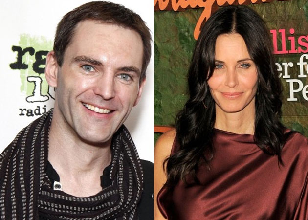 Courteney Cox asks boyfriend to move in with her