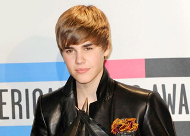 Justin Bieber releases new song <i>Broken</i>