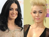 Katy Perry, Miley Cyrus kiss during a concert