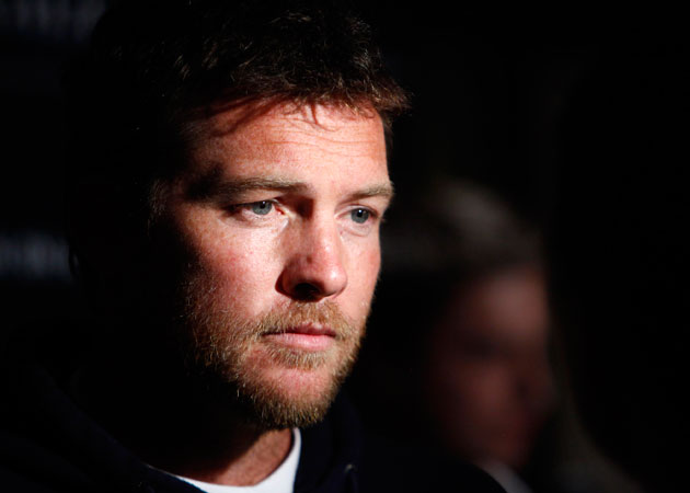 <i>Avatar</i> star Sam Worthington arrested for allegedly punching a photographer