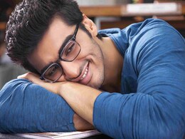 Arjun Kapoor's late mother's bookshelf still has <i>2 States</i> Arjun Kapoor's late mother's bookshelf still has <i>2 States</i>