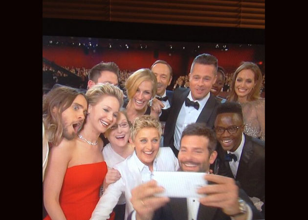  Oscars 2014 epic moment: Best selfie ever