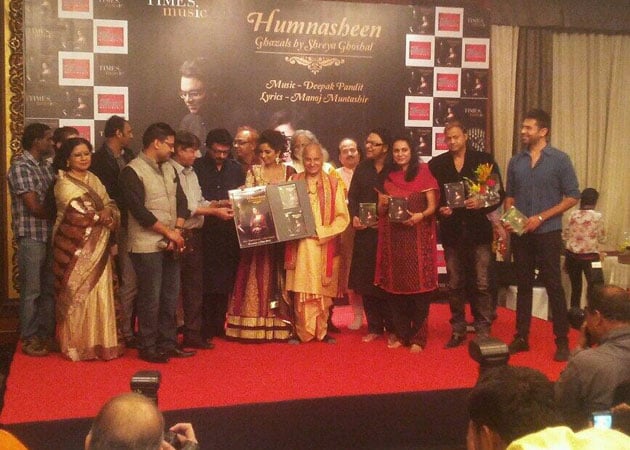 Shreya Ghoshal launches non-film ghazal album, Humnasheen