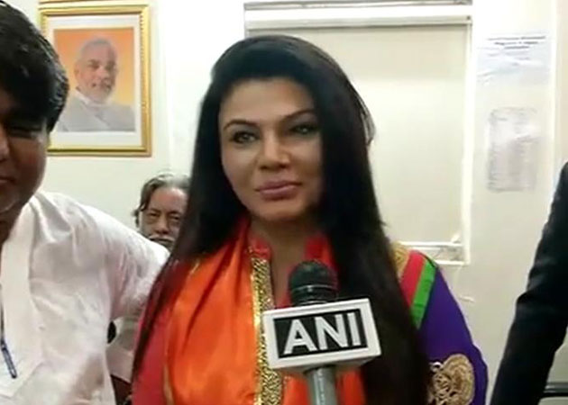 Rakhi Sawant: Want the country's <i>janta</i> to vote for Narendra Modi