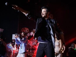 IIFA 2014: Anil Kapoor makes Tampa Mayor dance IIFA 2014: Anil Kapoor makes Tampa Mayor dance