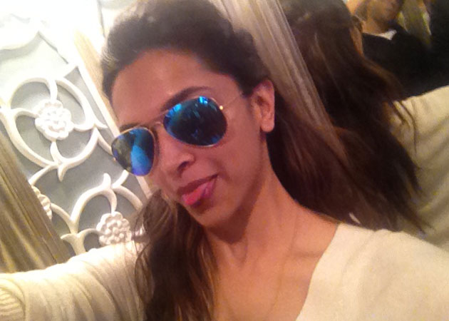 Deepika's selfie at NDTV Indian of the Year