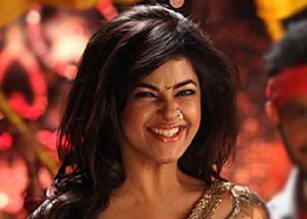 Meera Chopra: No intimate scenes please