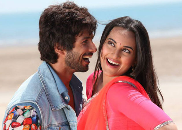 Sonakshi Sinha: Link-up rumours with Shahid Kapoor annoying