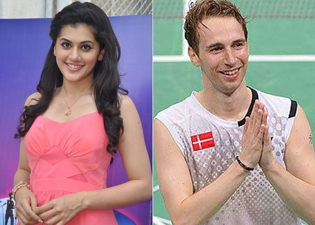  Taapsee Pannu cheers for rumoured beau Mathias Boe during match