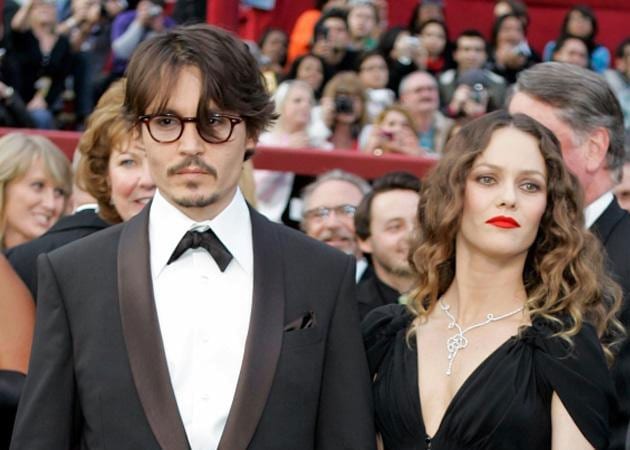  Johnny Depp: There is no weirdness with Vanessa Paradis