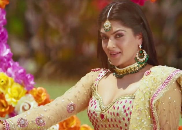 Sakshi Chaudhary to Play Priyanka Chopra's Role in Biopic