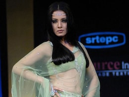 Celina Jaitly's Mid-Air Trouble in the Plane Celina Jaitly's Mid-Air Trouble in the Plane