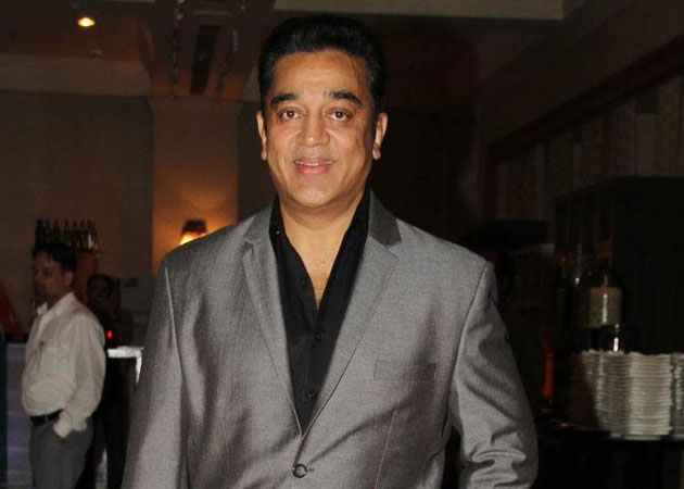 Kamal Haasan Watches Rajinikanth's <i>Kochadaiiyaan</i> 