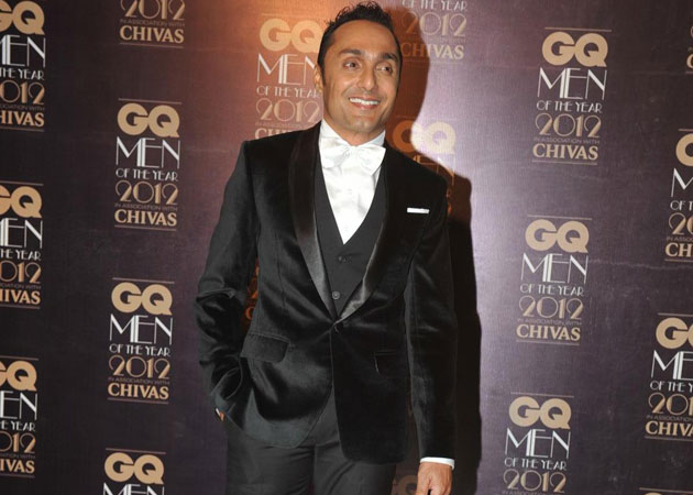 Rahul Bose's First Dance Number. Did he Pass?