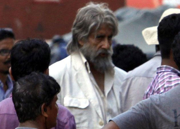 Amitabh Bachchan's Trip Down Memory Lane on <i>Shamitabh</i> Sets