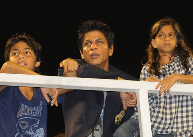 Father's Day: Shah Rukh Khan Knows Why Fathers go to Heaven