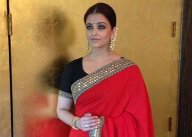 Aishwarya Rai Bachchan Vouches for Stem Cell Banking