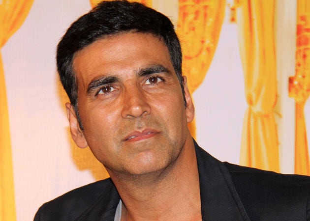 Akshay Kumar's Singing Voice in It's Entertainment is Female