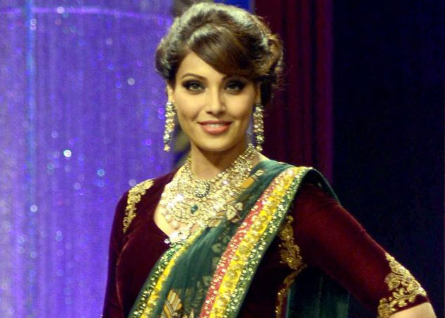 Bipasha Basu: I Want an Elaborate Bengali Wedding