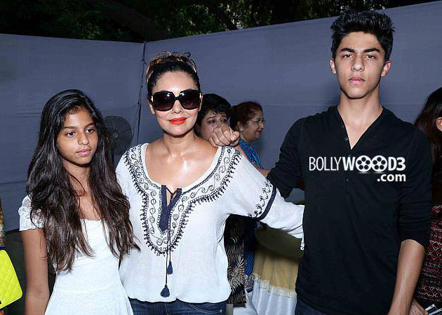 Gauri, Aryan, Suhana's Sweet Treat in the Capital