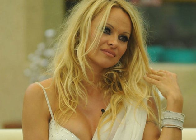Pamela Anderson Files For Divorce From Rick Salomon, Again