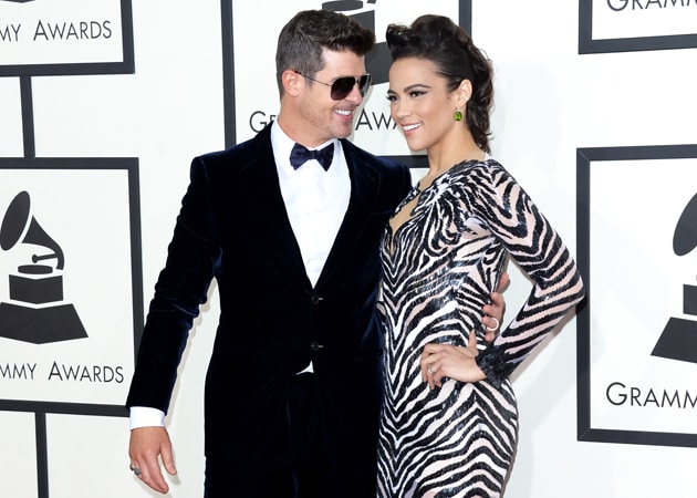 Robin Thicke Publicly Apologises to Wife Paula Patton at BET Awards