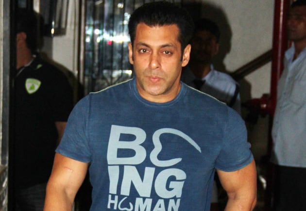 Salman Khan on Paparazzi Ban: Both Sides Stand to Lose Salman Khan on Paparazzi Ban: Both Sides Stand to Lose