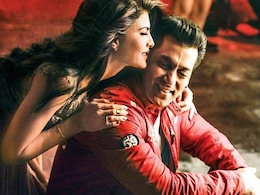 Salman Khan's Rare Intimate Moment With Jacqueline Fernandez in <i>Kick</i> Salman Khan's Rare Intimate Moment With Jacqueline Fernandez in <i>Kick</i>