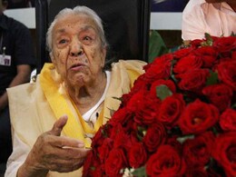 Zohra Sehgal Leaves Void in World of Art, Says President Pranab Mukherjee Zohra Sehgal Leaves Void in World of Art, Says President Pranab Mukherjee