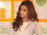 Alia Bhatt Turns Hair Stylist for Television Show