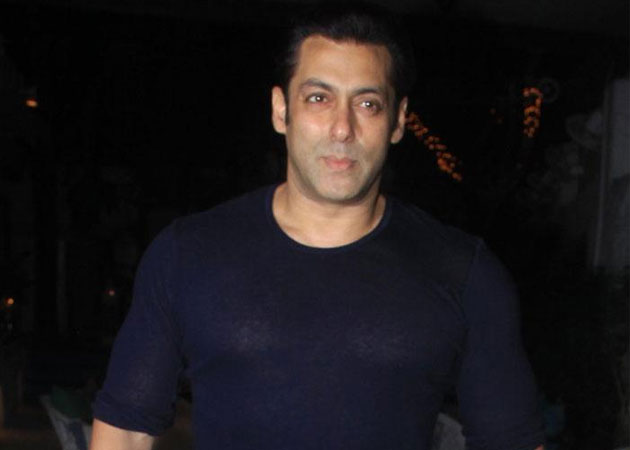 Salman Khan Pets 'Tiger'