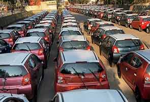 Domestic car sales up 8%, bikes 7% in December 2011: SIAM data