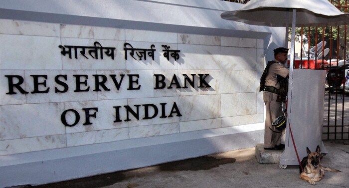 Rbi Asks Banks To Evaluate Risk Of Unhedged Forex Of Companies - 