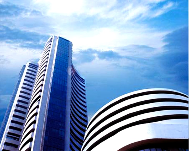 Sensex gains 1% in choppy trade on election verdict