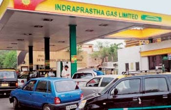 HC refuses to stay PNGRB's decision to slash CNG rate in Delhi