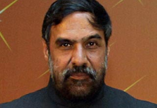 India's 2011-12 trade deficit seen at $185 bn: Anand Sharma