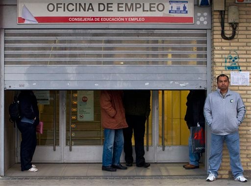 Spanish economy in "huge crisis" after credit downgrade